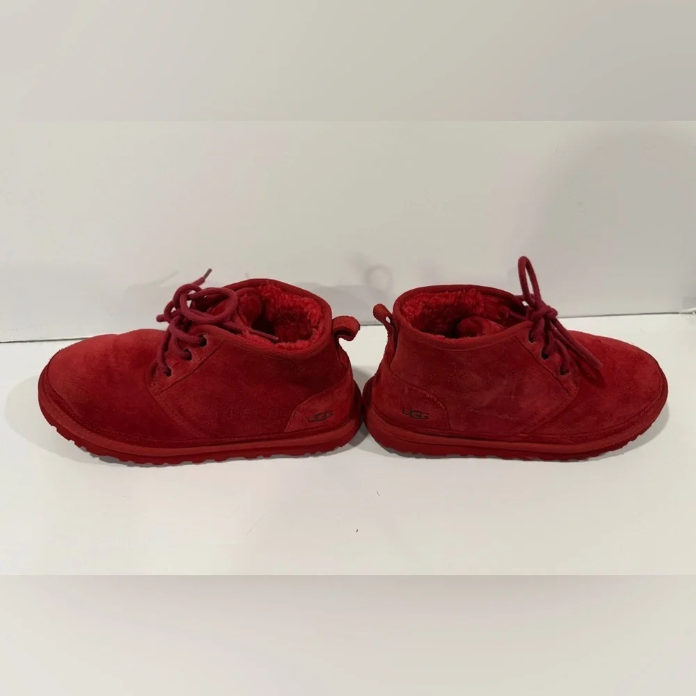 UGG Neumel Boots Red Suede Shearling Lined Chukka Men’s 8 Women’s 9.5
